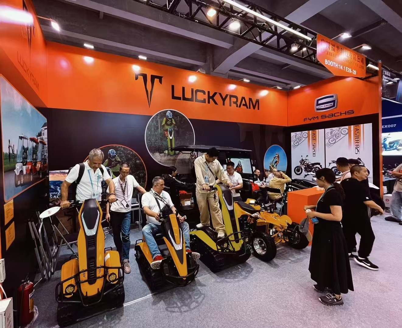 Luckyram ATV ATTRY les yeux d'acheteurs étrangers au 136th Canton Fair